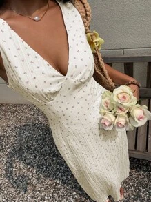 Sunnyshic Textured Ditsy Floral V-Neck Waist Cinched A-Line Long Dress