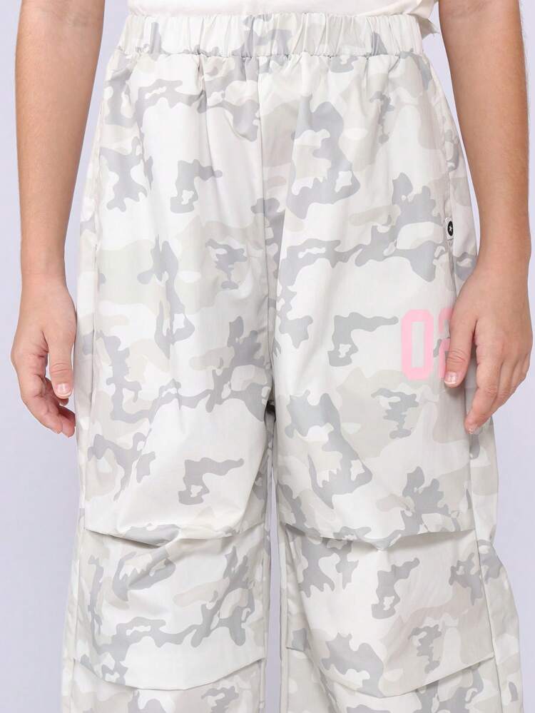 Boxy T-Shirt With Camouflage Wide Leg Pants