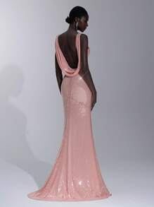 Elitara 优雅亮片刺绣深 V 领露背鱼尾下摆正式晚礼服