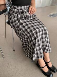 Dazy Plus 大码女式半松紧腰格子直筒A字长裙，带抽绳 - 黑與白 - 查看 7