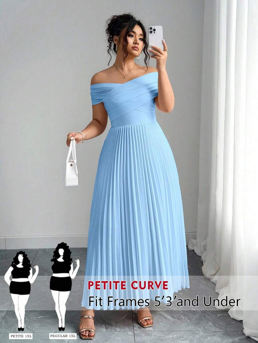 SHEIN PETITE 褶皱露肩设计加大码连衣裙，露肩生日礼服夏季女士服装优雅正式婚礼宾客礼服 - 藍色 - 查看 1