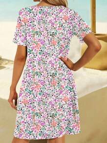 EMERY ROSE Vestido casual de manga corta con escote en V y estampado floral pequeño para mujeres de talla grande