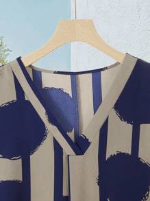 Rusticease 女士休闲宽松V领短袖中长连衣裙，日常穿着 - 藍色 - 查看 6