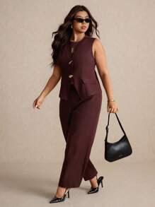 Elaquor Conjunto de 2 piezas de talla grande, elegante y minimalista, versátil para la oficina y el trabajo, compuesto por chaleco y pantalón corto para mujer, para primavera/verano