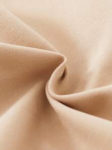 SHEIN Playful Pals 男婴休闲实用口袋翻领连体衣，舒适时尚，适合春夏季外出、旅行、生日派对照片