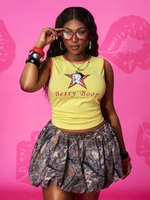 Slaydiva Betty Boop x SHEIN Talla grande Blusa de tirantes con letras y gráficos de dibujos animados de bloques de color, cuello redondo, temporada primavera/verano 2025 - Amarillo - Ver 5