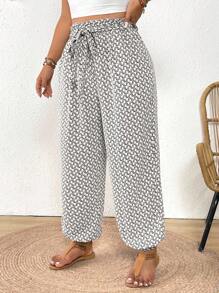 SHEIN Frenchy 大码女式几何印花系腰宽松哈伦裤 - 白色 - 查看 5