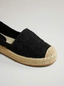 SHUZIA Women's Fashion Casual Comfy Mesh Lace Hollow Out Round Toe Flats For Christmas