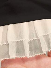 INAWLY Kaos Lengan Pendek Wanita Kasual dengan Detail Ruffle Kontras untuk Musim Panas - Hitam - View 5