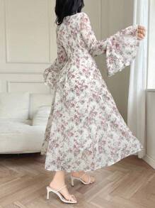 Modelyn 女式花卉印花撞色蕾丝喇叭袖优雅连衣裙 - 白色 - 查看 2