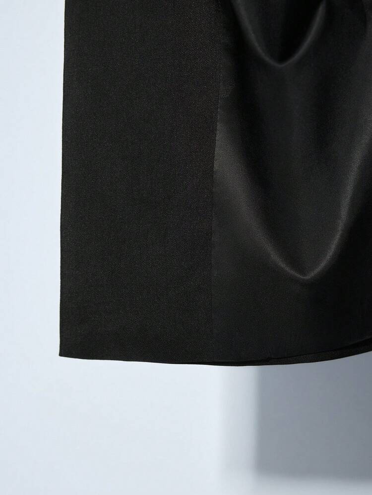 SHEIN Maija Women's V-Neck Black Versatile Modern Urban Chic Essential Blouse, Comfortable V-Neck Relaxed Shoulder Design, Front Center Metal Rose Flower Decor, Suitable For Business, Casual, Office Wear, Low-Key Vintage Vibe, High-End Urban Commute, Social Gathering, Resort Party Styling Business Casual Women's Wear, Office Wear, Low-Key Old Money Style, Effortless Temperament, High-End Urban Commuting, The Same Style As The Editor-In-Chief Of The Magazine, Urban Social Vacation Party Wear, Charming