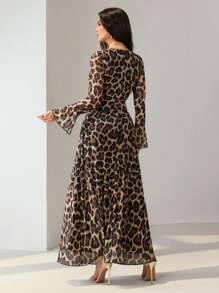 Modelyn Váy ôm dáng cổ chữ V tay loe lãng mạn và thanh lịch dành cho nữ, Váy họa tiết da báo mùa xuân/hè Váy họa tiết da báo Váy họa tiết da báo Váy họa tiết động vật Váy dài tay Maxi, Áo dài mùa hè cho nữ Áo nữ, Trang phục thường ngày cho nữ, Áo sơ mi nữ thời trang mùa thu, Váy dạ hội sang trọng cho nữ dự tiệc sinh nhật, Trang phục thường ngày phong cách cho nữ mùa thu thu, Trang phục nữ cổ điển giản dị dễ thương, Trang phục cho nữ trở lại trường, Váy trở lại trường, Trang phục giáo viên nữ, Váy họa tiết da báo - màu đen - Xem 3