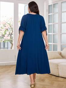 SHEIN Lacomfia Plus Size Solid Color Simple Casual Elegant Tie Cuff Mini Dress