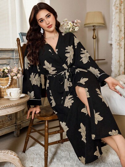 SHEIN Plus Size Women Floral Print Long Sleeve Robe, Fall