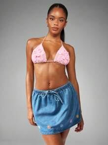 MISSGUIDED Embroidered Denim Mini Skirt Y2K Aesthetic Floral Design Elastic Waist Flared Beach Festival Summer Holiday Pull On Lightweight Casual Daisy Embellished Skater Style - Blue - View 3