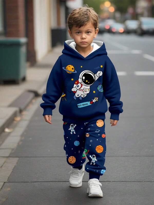 2pcs Set Young Boys Casual Fashionable Classic Astronaut Spaceman Graphic Print Loose Fit Hoodie And Sweatpants, Suitable For Autumn And Winter