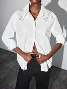 Maija Blusa elegante de mujer con adorno de perlas falsas, adecuada para ir a la oficina, camisa blanca para mujeres para salir, blusas para mujeres de oficina, para el cumpleaños de la mujer, blusa blanca para mujer de manga larga, camisa abotonada para mujer, todo blanco, todo blanco para fiesta de mujer, maestra, casual de negocios, mujer de otoño, otoño para mujer, cumpleaños de mujer, camisa abotonada de mujer con lentejuelas, escuela, otoño para mujer, Halloween