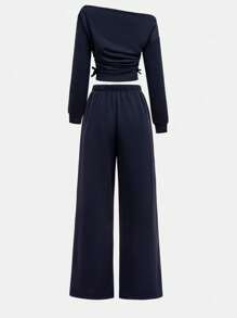 Girlism 少女休闲、运动、百搭春夏街头风格服装 - 包括不对称领口短款图案印花运动衫、裤子，非常适合返校季