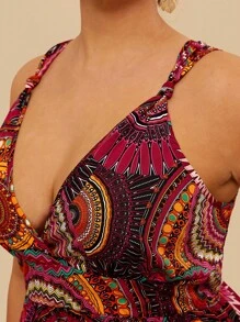 SHEIN VCAY 大码女式几何复古印花吊带连衣裙、V 领长裙、母亲节礼物、夏季沙滩装、波西米亚风女装、太阳裙、女士毕业礼服、婚礼宾客礼服、夏季波西米亚风女装、女士早午餐装、女士机场装、海滩度假装、城市休闲装、假日装、椰子女孩飘逸连衣裙、女士西部服饰 - 中紫紅色 - 查看 4