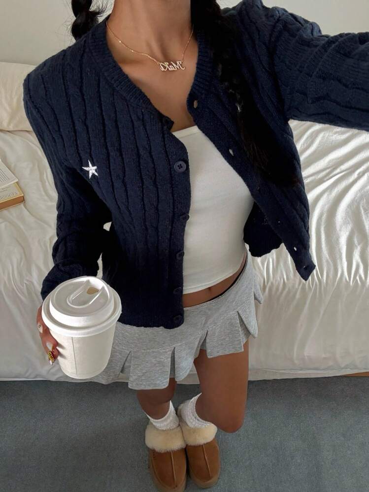 Teen Girls Royal Blue Casual Solid Color Round Neck Long Sleeve Loose Cropped Cardigan Sweater, Warm Comfort, Cozy Chic, Daily Commute,Suitable For Autumn And Winter Blue Sweater Navy Blue Sweater Cable Knit Cardigan Star Cardigan Navy Blue Cardigan Blue Cardigan Sweater Women Navy Cardigan Navy Blue Button Cardigan Sweaters For Teen Girl Sweater Cardigan Fall - Royal Blue - View 6