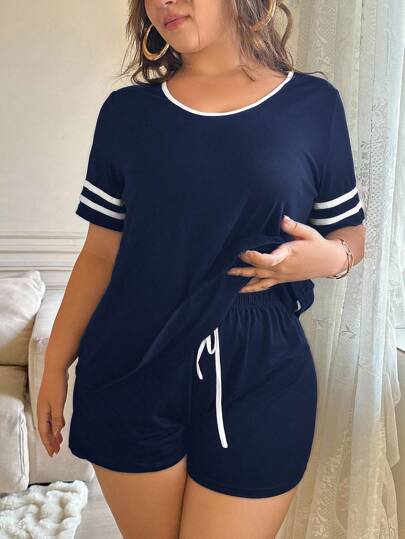 SHEIN Plus Size Soft & Skin-Friendly Contrast Color Pajama Set, Outfits