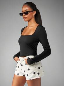 MISSGUIDED Top corto de cuello cuadrado de manga larga, ajustado, esencial, capa básica, moderno, minimalista, para usar en otoño, invierno y primavera, de estilo clásico y versátil - Negro - Ver 3