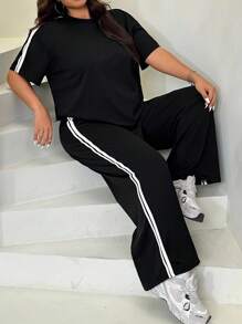 SHEIN EZwear 大码女装夏季休闲运动撞色条纹侧边短袖T恤和宽松阔腿裤套装 - 黑色 - 查看 1