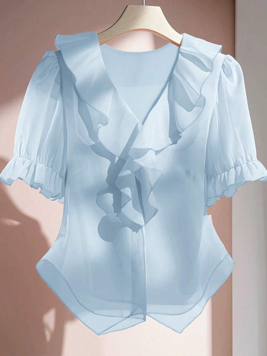 SHEIN Clasi Blusa de manga corta con cuello en V, ruedo con volantes y talle grande, para verano - Celeste - Ver 1