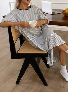 DAZY Váy ngủ họa tiết trái tim và sọc nhiều màu dáng rộng, đồ ngủ nữ, đồ ngủ Moo Moo - Xám - Xem 3