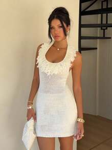 SHEIN EZwear Vestido suéter mini de tejido ajustado con espalda abierta y cuello halter, para el verano - Blanco - Ver 6