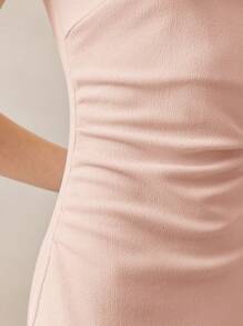 BizChic 春夏新款粉色吊带露肩褶皱腰侧开衩连衣裙，时尚优雅，适合都市通勤、日常穿着，浪漫90年代复古风，也适合圣诞节、新年、情人节派对、海滩、毕业典礼、时尚嘉年华、度假等场合，百搭浪漫，也适合婚礼宾客、派对、音乐会、早午餐、机场等多种场合。 - 粉色 - 查看 7