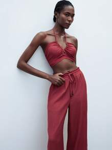 Maija ملابس علوية خزان قصيرة حمراء مفرغة مع تصميم خصر مكشكش وبنطال ساق واسعة، ملابس مريحة وعصرية للعطلات بأسلوب بوهيمي، طقم قطعتين عصري متعدد الاستخدامات للنساء