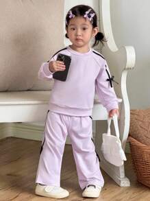 SHEIN Baby Girls Cute Lavender Autumn Family Matching Set,Fashion Purple Sweatshirt Top With Black Bow Decor & Casual Pants,Sweet Simple Sporty Clothes - Purple - View 4