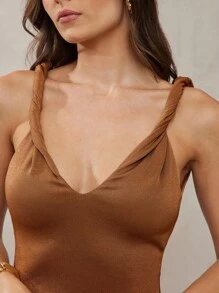 L'Amorae Women's Sleeveless Solid Color Cropped Knit Tank Top, Summer Boho Vacation - Brown - View 2