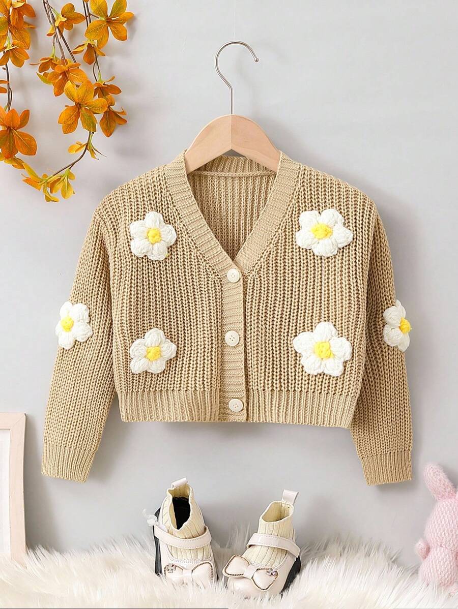 SHEIN 女童长袖花朵纽扣开衫，适合秋冬季节穿着。女童开衫毛衣，花朵开衫，少女开衫，女童针织开衫，开衫毛衣，少女毛衣披肩开衫 - 卡其色 - 查看 1