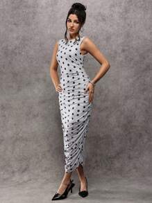 SHEIN LUNE Excellent Black Polka Dot Pleated Round Neck Hip Hugging Sleeveless Dress, Office Siren, Dresses Classy Elegant, Festival Outfits - Black and White - View 3
