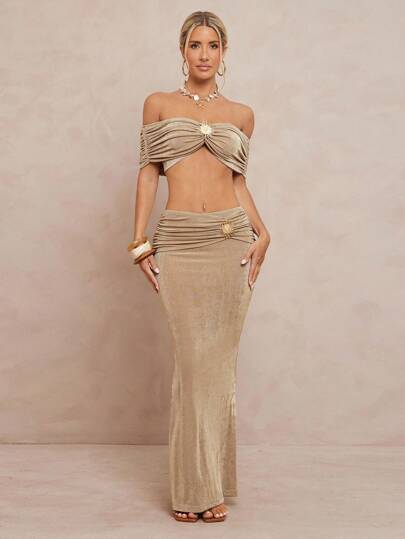 Lumalex Conjunto de 2 piezas sexy de top corto con hombros descubiertos y falda para mujer, en color beige y dorado, ideal para fiestas, vacaciones en la playa, bodas y ceremonias en la temporada de verano