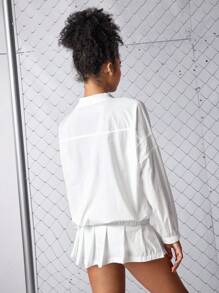 SHEIN Sports بدلة رياضية نسائية كاجوال مكونة من بلوزة فضفاضة بكتف منسدل وطبعة حروف وتنورة قصيرة مطوية، ملابس العودة إلى المدرسة، التخرج، العودة إلى المدرسة، طقم ملابس رياضية نسائية أنيقة لليوجا والرياضات النسائية، طقم ملابس رياضية كاجوال للأنشطة الخارجية، طقم تمرين نسائي، طقم تنورة بيضاء وسويت شيرت، ملابس الشارع، أسلوب الموضة، Y2K، ريترو - أبيض - مشاهدة 5