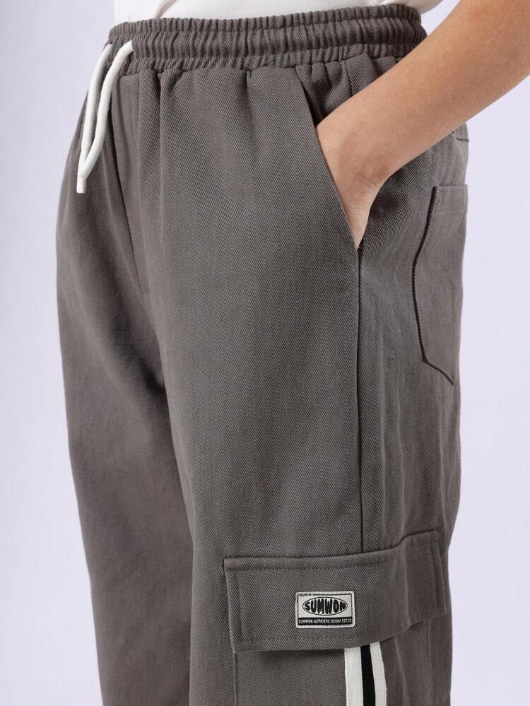 Pantaloni cargo casual con dettaglio a striscia laterale