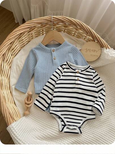 SHEIN 2件套新生女宝宝可爱条纹针织长袖连体衣套装，秋冬季