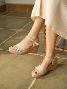 Rosivie 女士时尚杏色休闲坡跟带扣凉鞋 - 杏色 - 查看 10