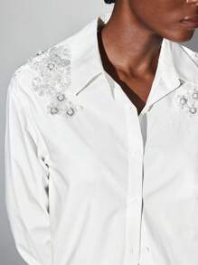 Maija Blusa elegante de mujer con adorno de perlas falsas, adecuada para ir a la oficina, camisa blanca para mujeres para salir, blusas para mujeres de oficina, para el cumpleaños de la mujer, blusa blanca para mujer de manga larga, camisa abotonada para mujer, todo blanco, todo blanco para fiesta de mujer, maestra, casual de negocios, mujer de otoño, otoño para mujer, cumpleaños de mujer, camisa abotonada de mujer con lentejuelas, escuela, otoño para mujer, Halloween