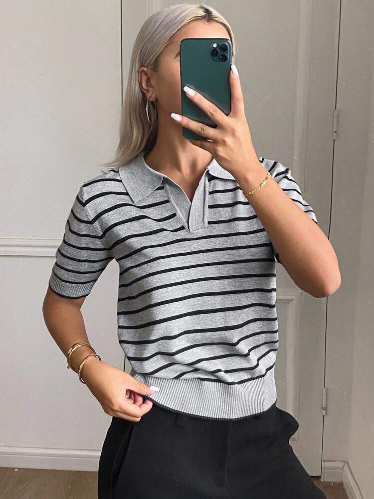 Women's Striped Pattern V-Neck Short Sleeve Wide Hem Knit Top, Casual