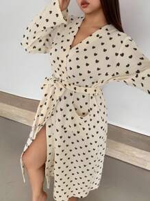 Dazy Plus 大码女式长款花卉印花系腰睡袍，大码家居睡衣，适合秋季穿着，舒适服装