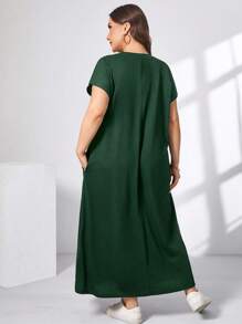 SHEIN Essnce 大码女装春夏时尚休闲宽松舒适日常短袖黑色V领口袋长裙，女装夏季服装，女装教堂服装，老钱风格女装，女装教师服装，女装机场服装 - 墨綠色 - 查看 3