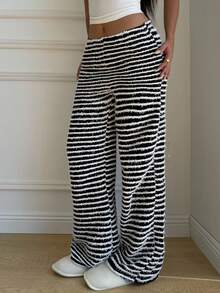 SHEIN 少女休闲黑白毛绒条纹紧身裤，舒适，纹理面料，基本款 - 黑與白 - 查看 1