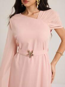 Modelyn Trang trí khóa kim loại bất đối xứng, áo choàng bằng vải chiffon tay lớn, váy bó eo - Hồng - Xem 7