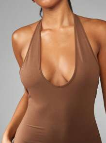 MISSGUIDED Halter Neck Bodycon Mini Dress Plunging Neckline Form Fitting Club Party Night Out Sleeveless Fashion Evening Wear Cocktail Holiday Winter Fall