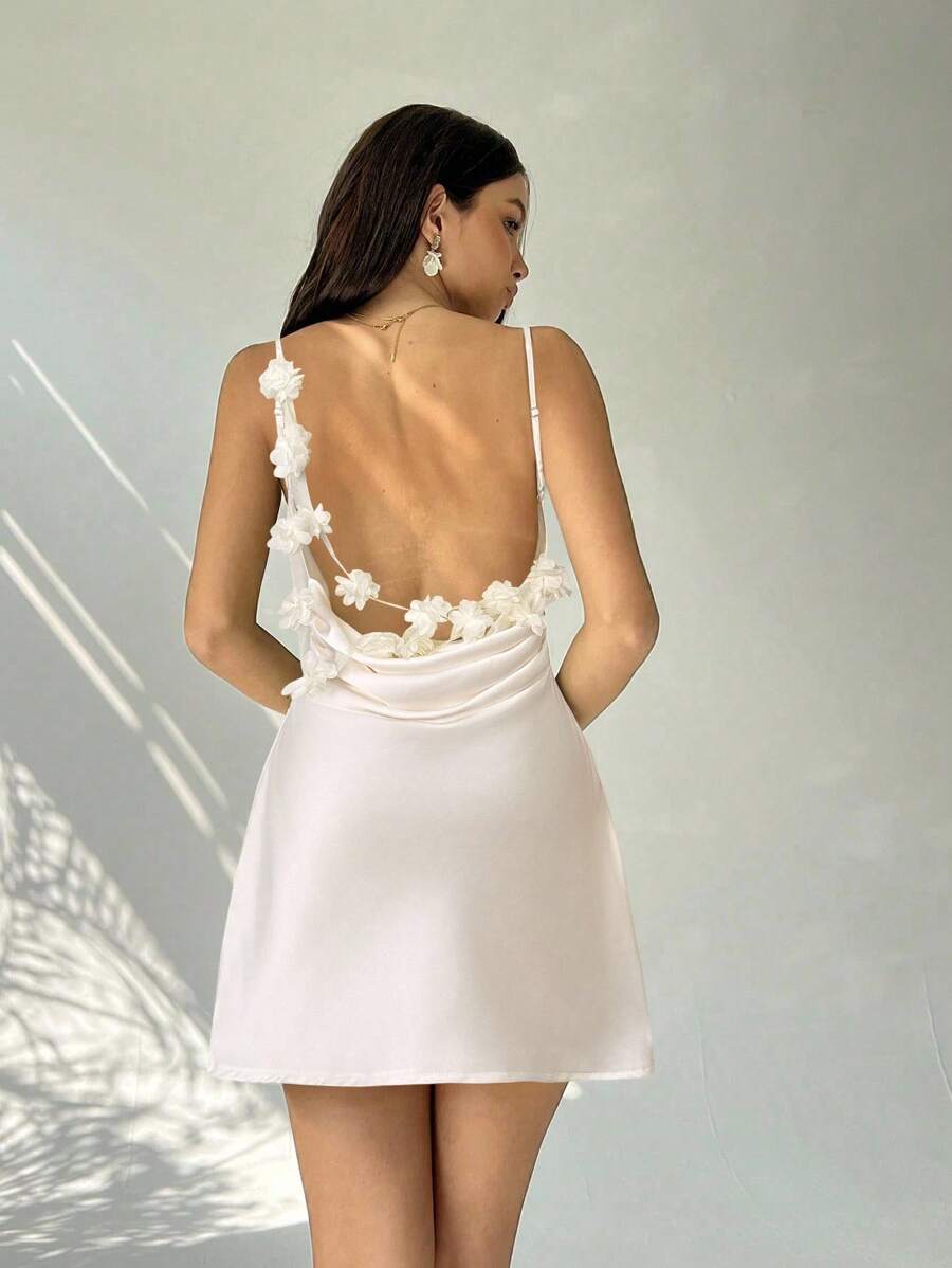 Aloruh 女式优雅露背花卉镂空垂坠领迷你连衣裙 - 杏色 - 查看 1