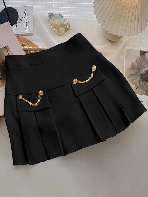 GlowEve Elegant Pleated Chain Decor Mini Skirt